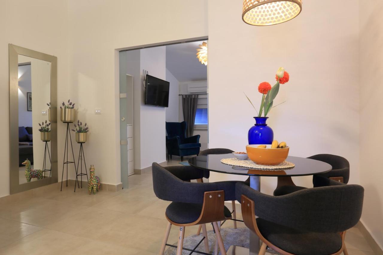 Apartments Bonvenon2Pula Exterior photo